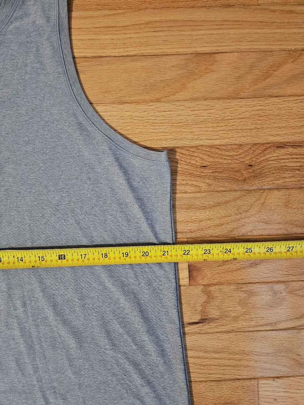 DSG (Dick's Sporting Goods) Performance Women's Tank. Moisture Wicking. Size XL - Picture 5 of 6